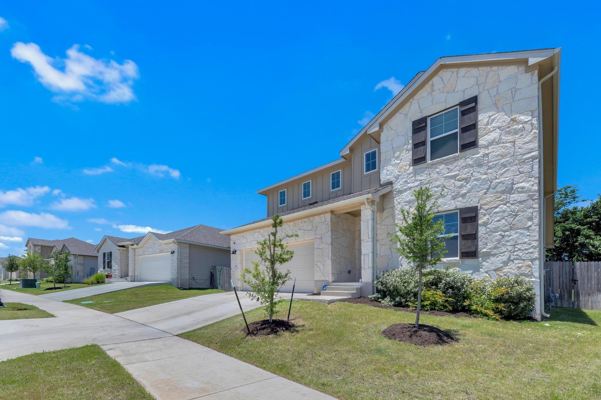 133 Fairmeadow Downs Dr Property Photo 1