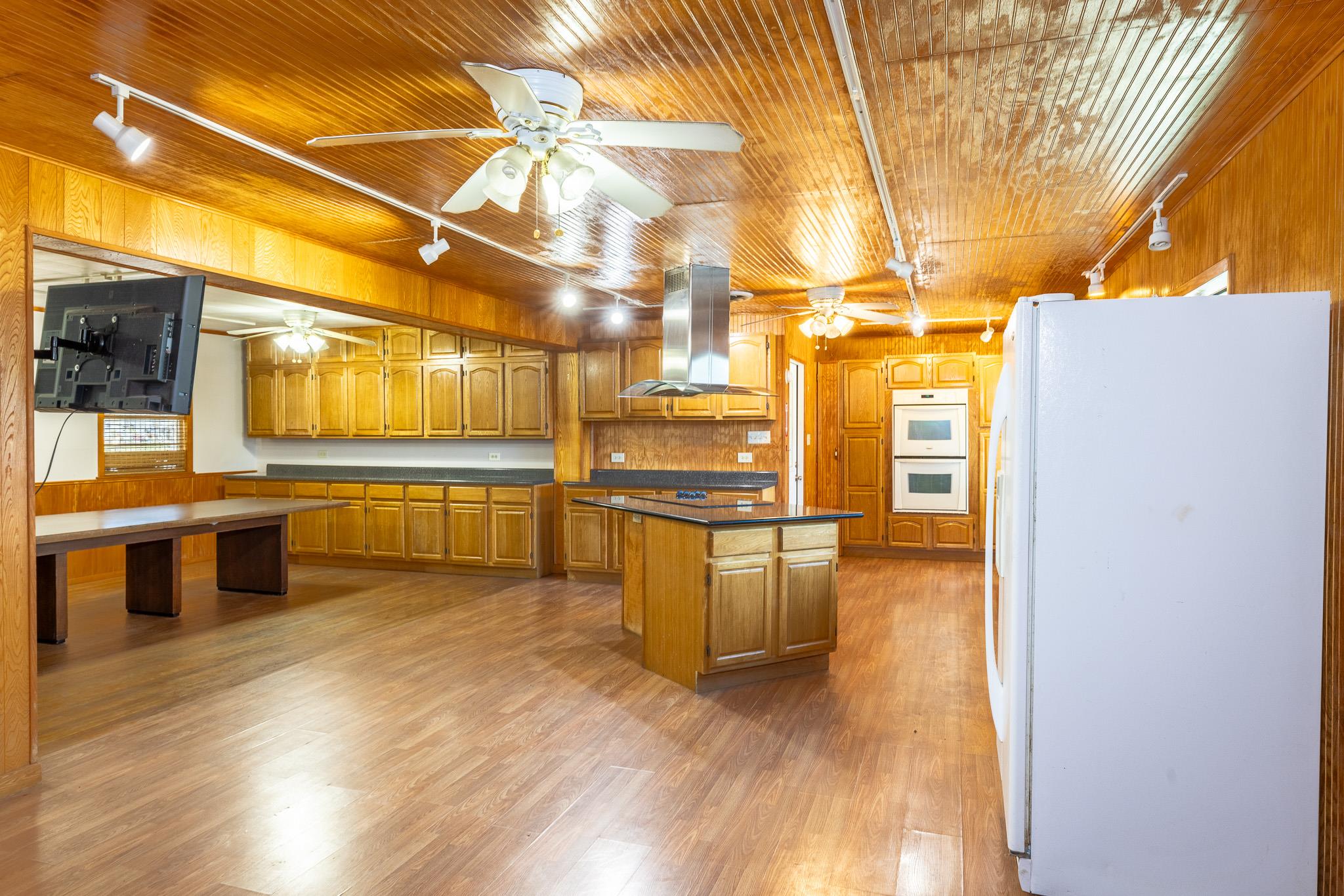 1724 Hickston St Property Photo 11