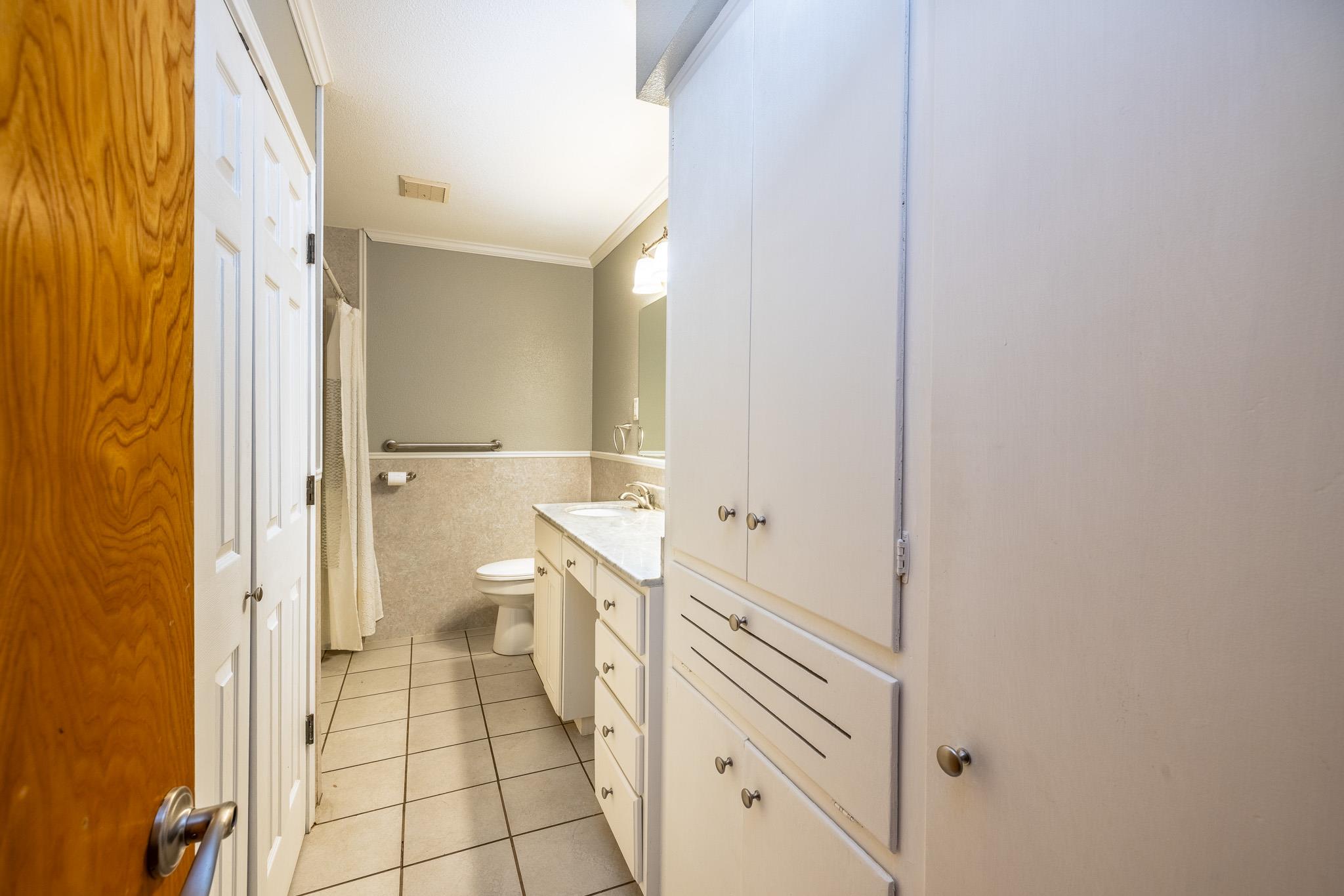 1724 Hickston St Property Photo 16