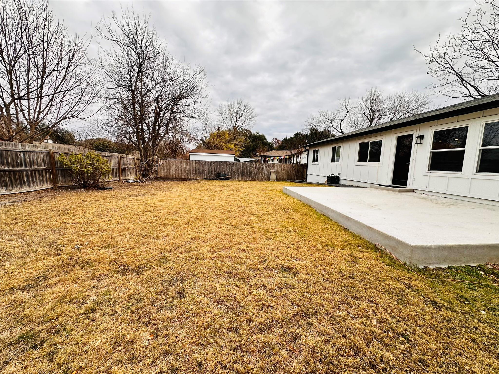 1608 Charolais Dr Property Photo 3