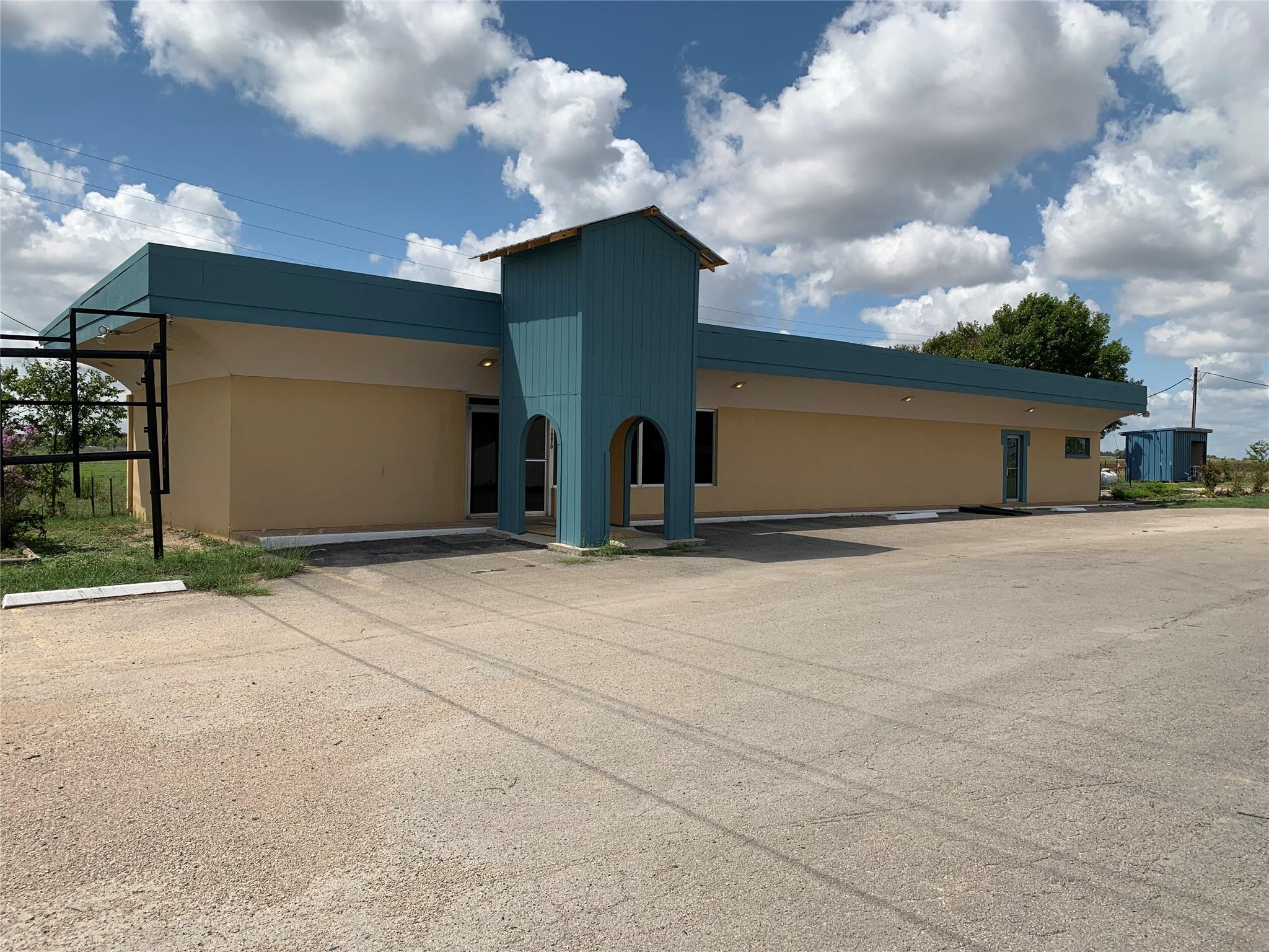 16870 N State Highway 123 None Property Photo 7