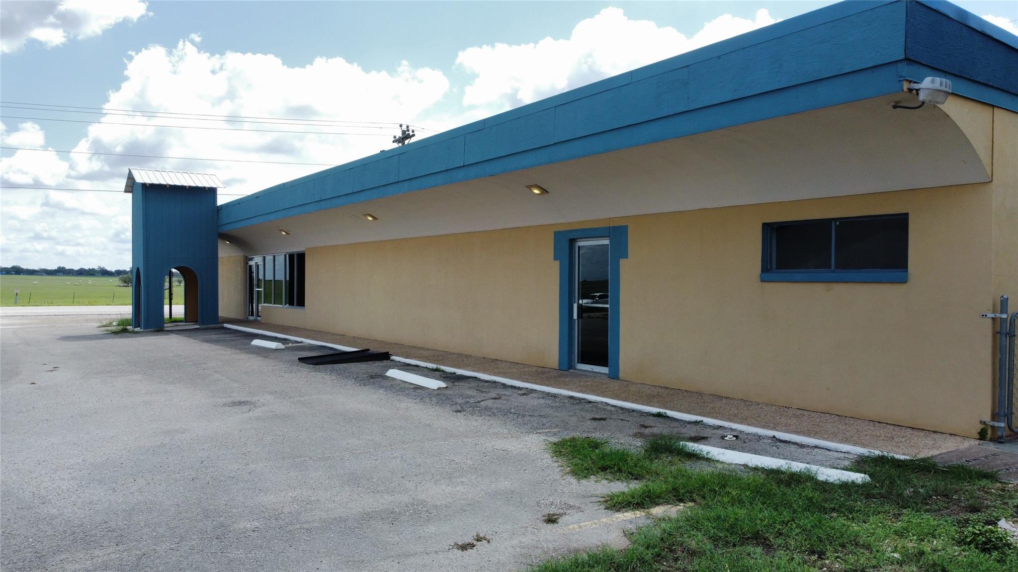 16870 N State Highway 123 None Property Photo 8