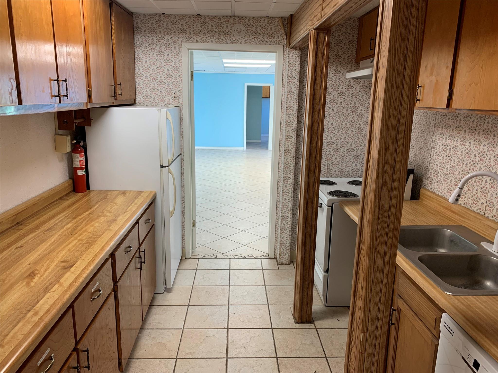 16870 N State Highway 123 Property Photo 31
