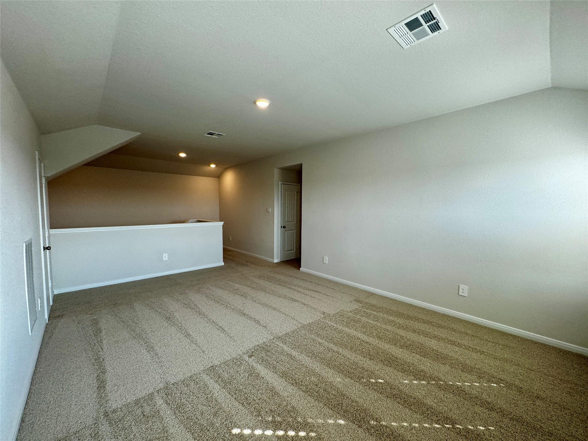115 Bethpage Dr Property Photo 21