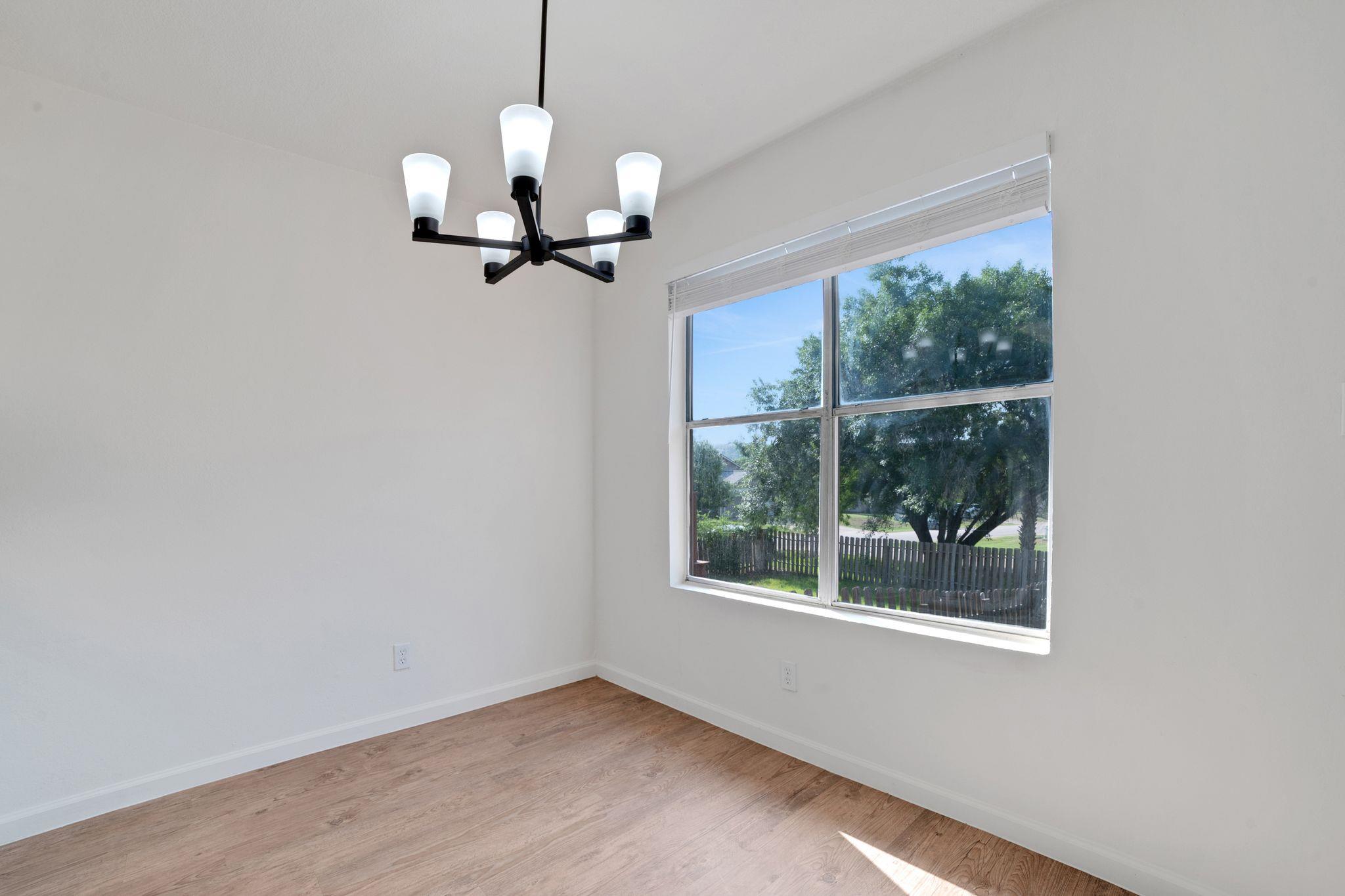 387 Fantail Loop Property Photo 11