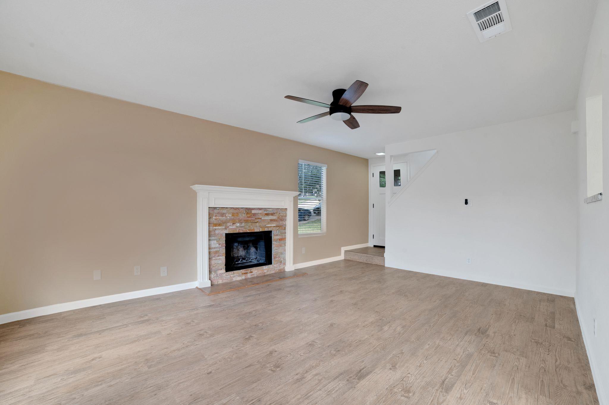 387 Fantail Loop Property Photo 14