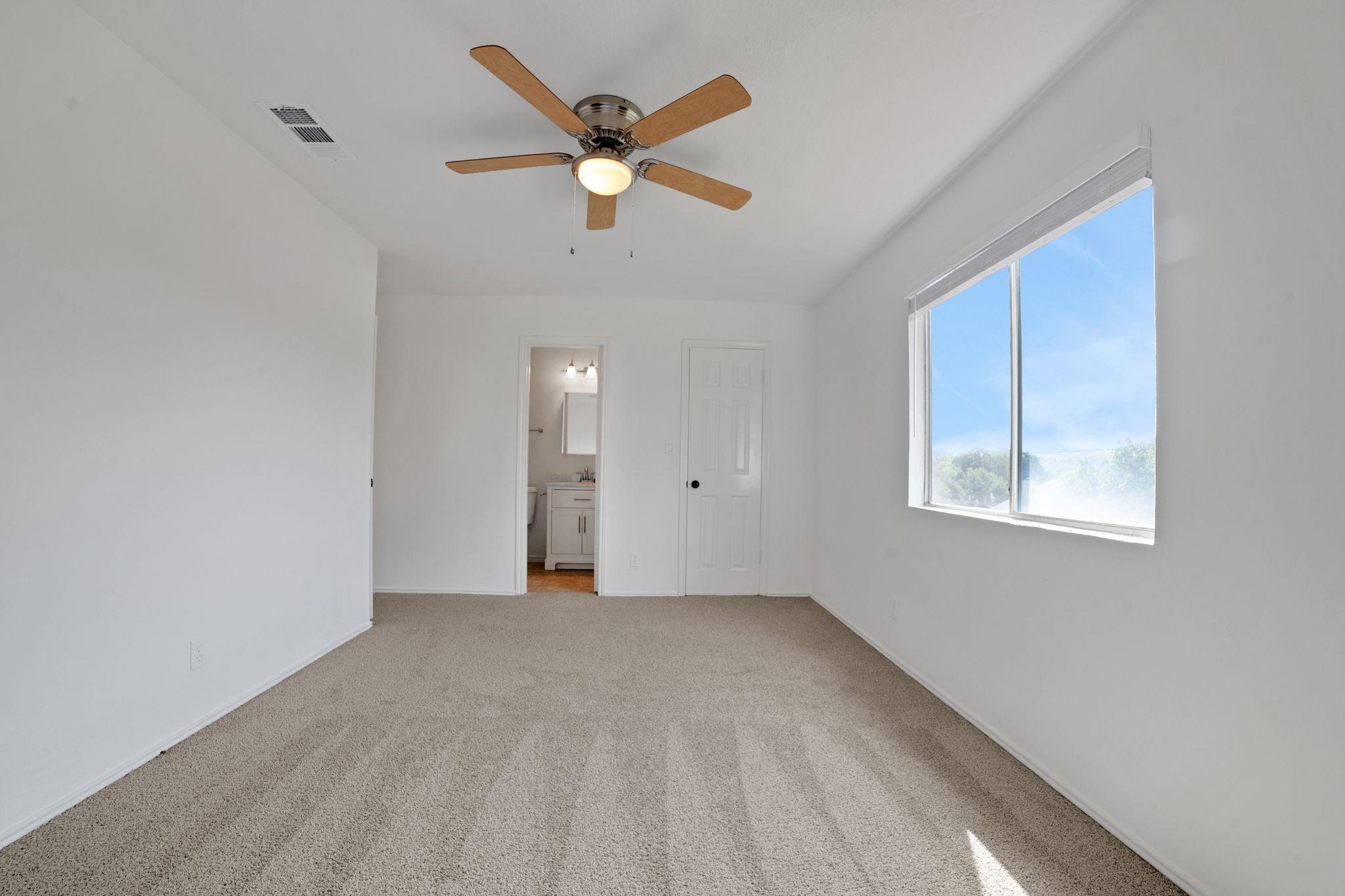 387 Fantail Loop Property Photo 18