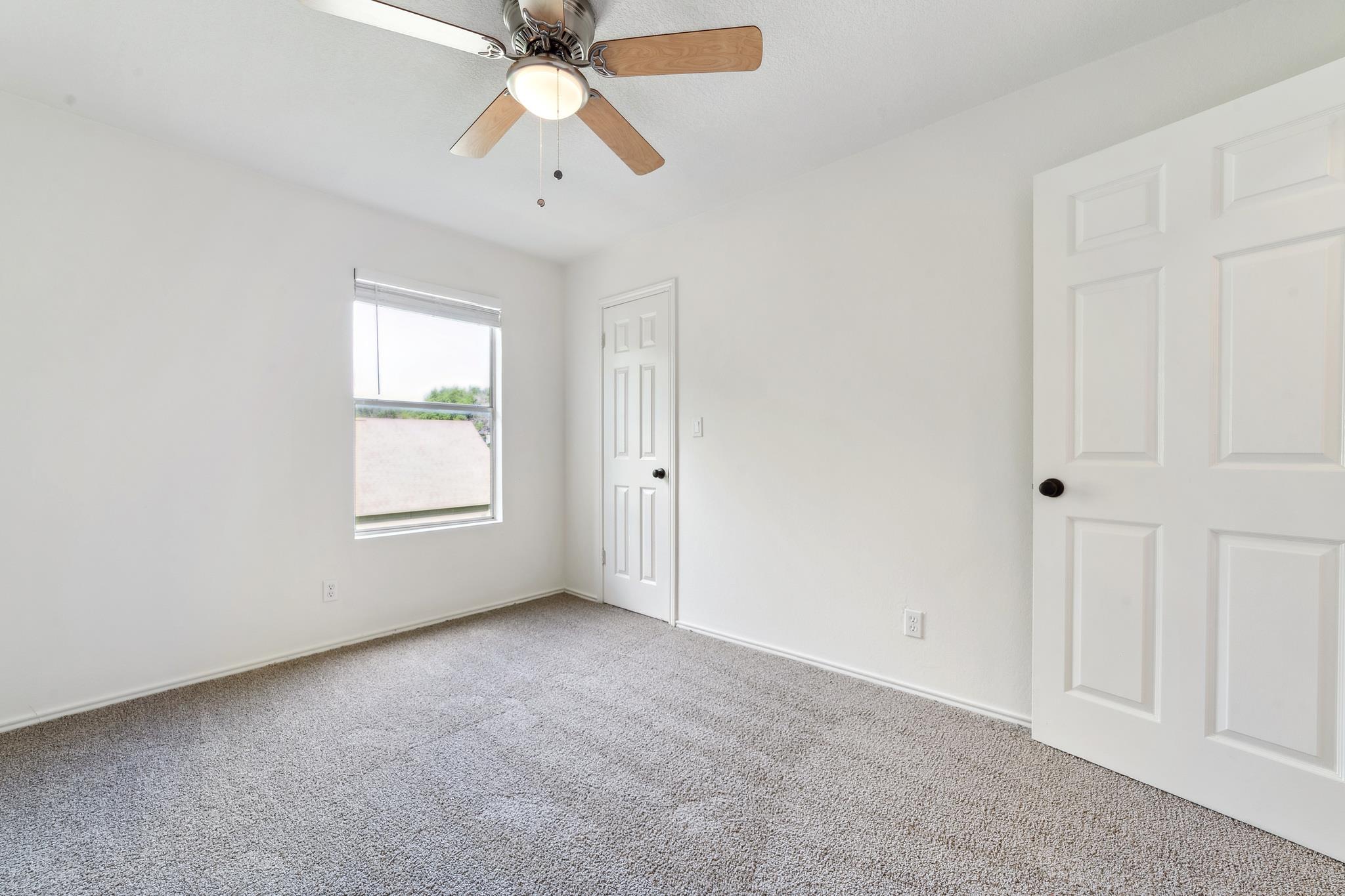 387 Fantail Loop Property Photo 25