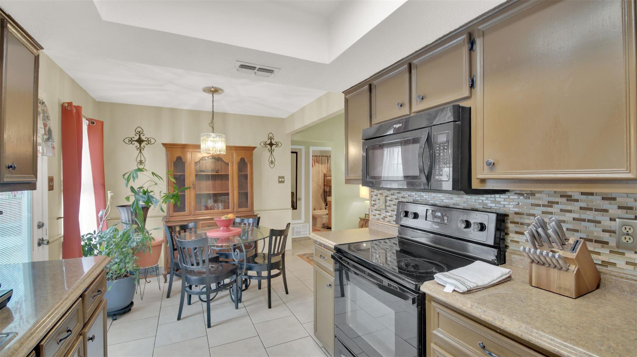 1713 Parkside Cir Property Photo 14
