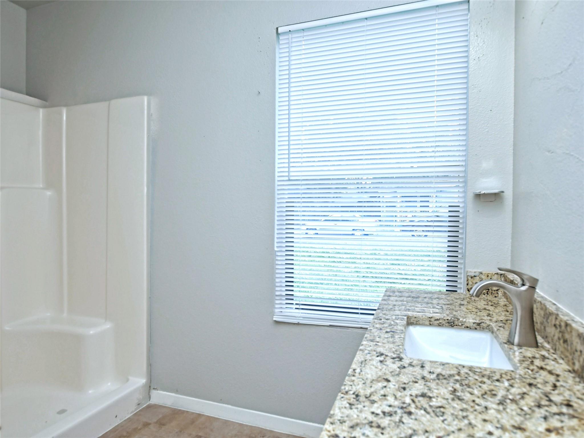 6121 Ponca St #b Property Photo 11