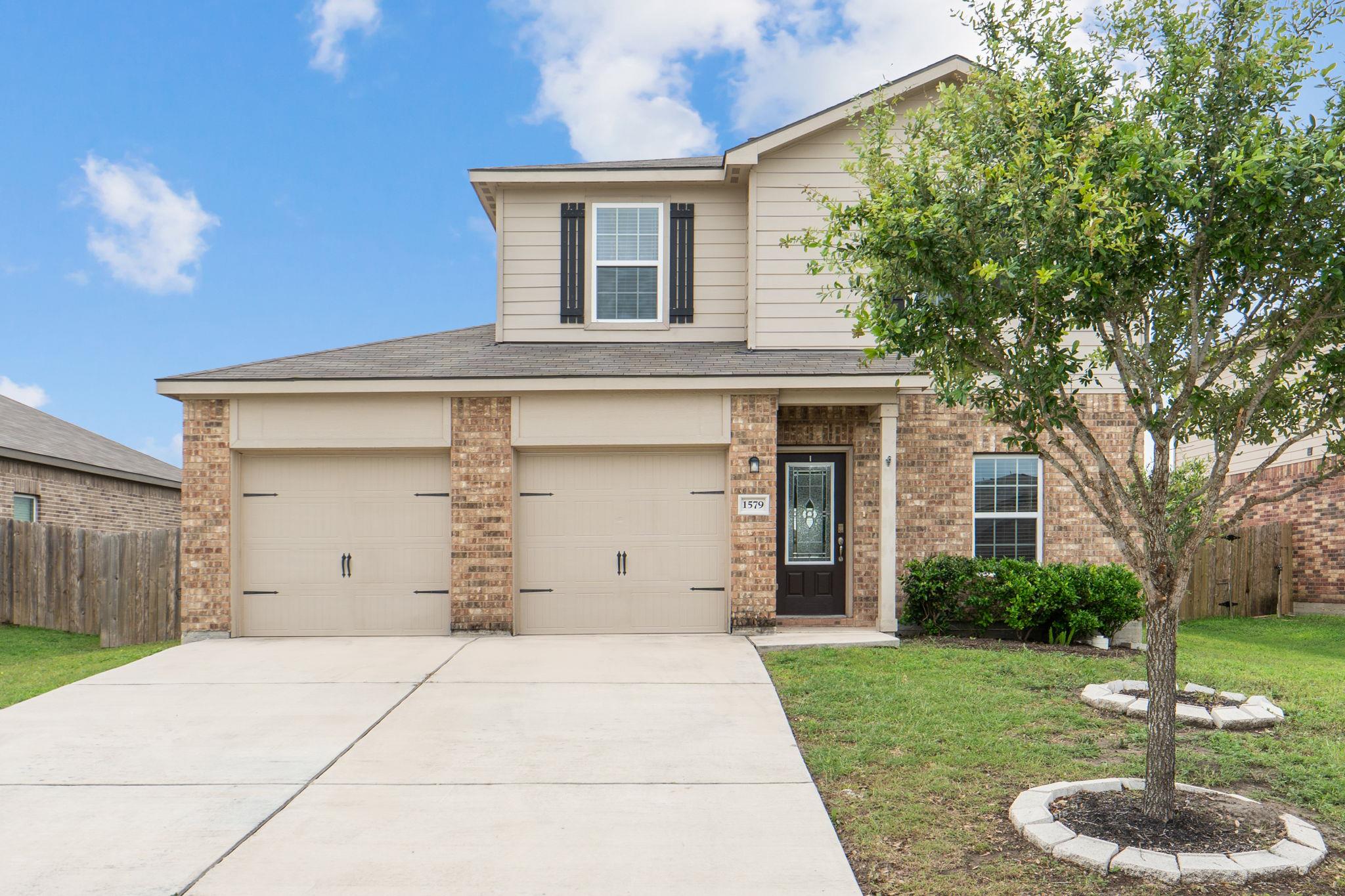 1579 Violet Ln Property Photo 2