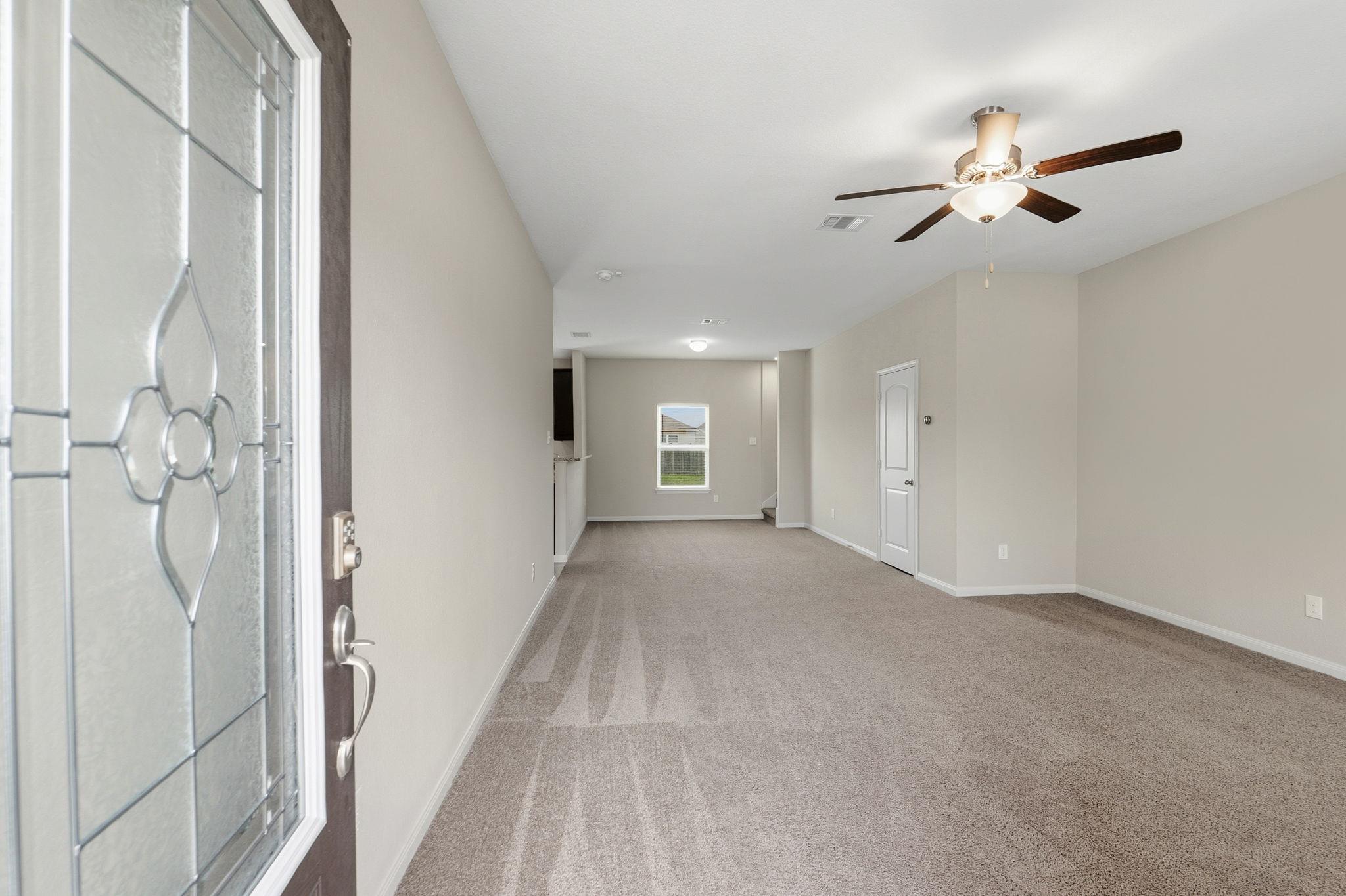1579 Violet Ln Property Photo 4
