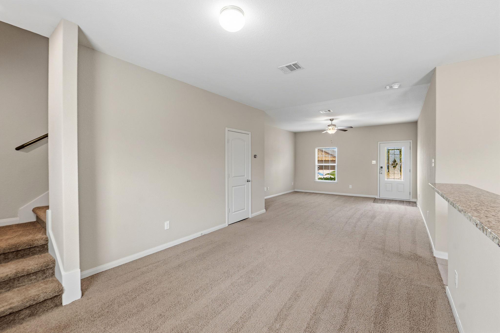 1579 Violet Ln Property Photo 8