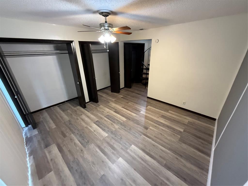 2408 Longview St #104. Property Photo 3