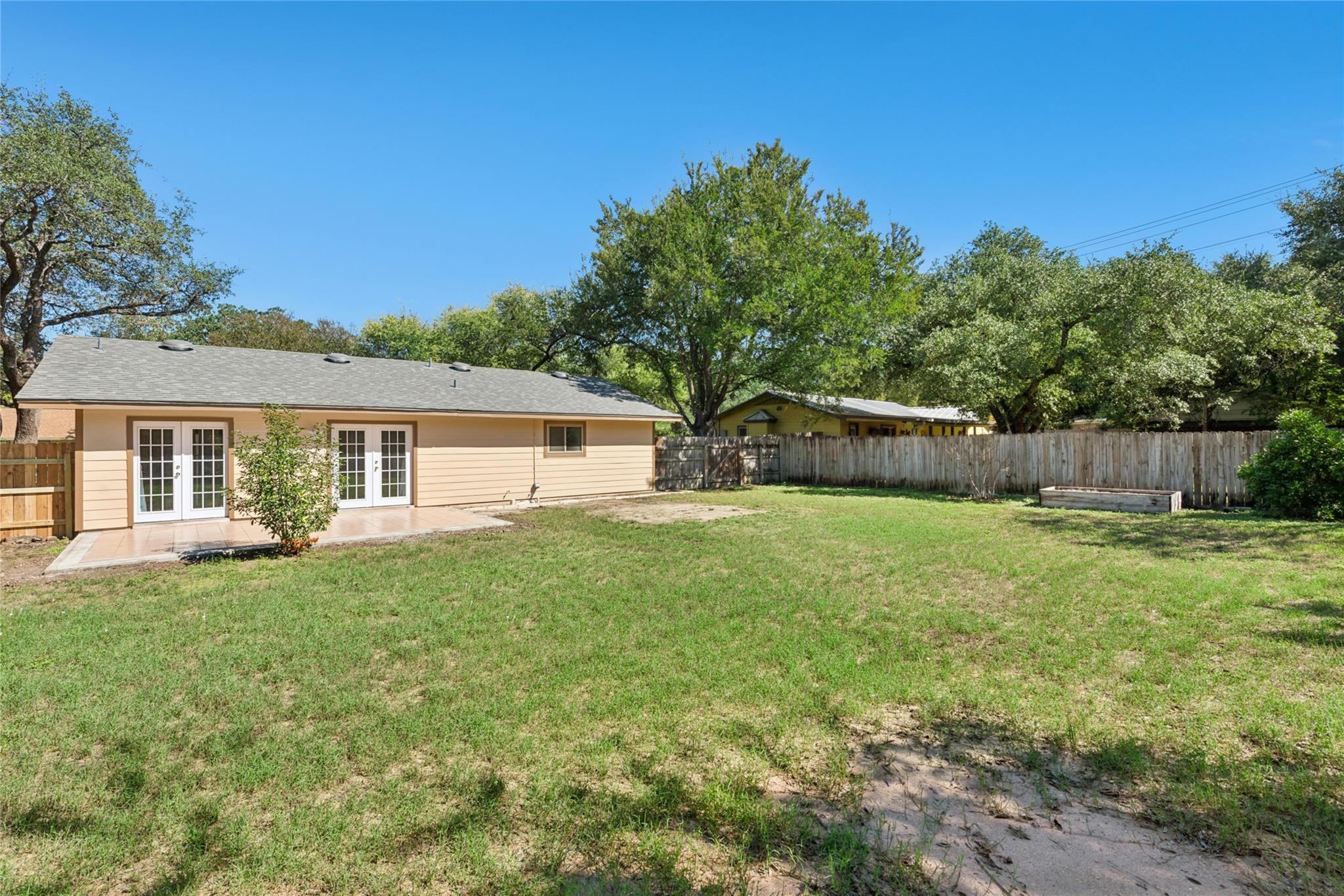 2307 W Riviera Dr Property Photo 24
