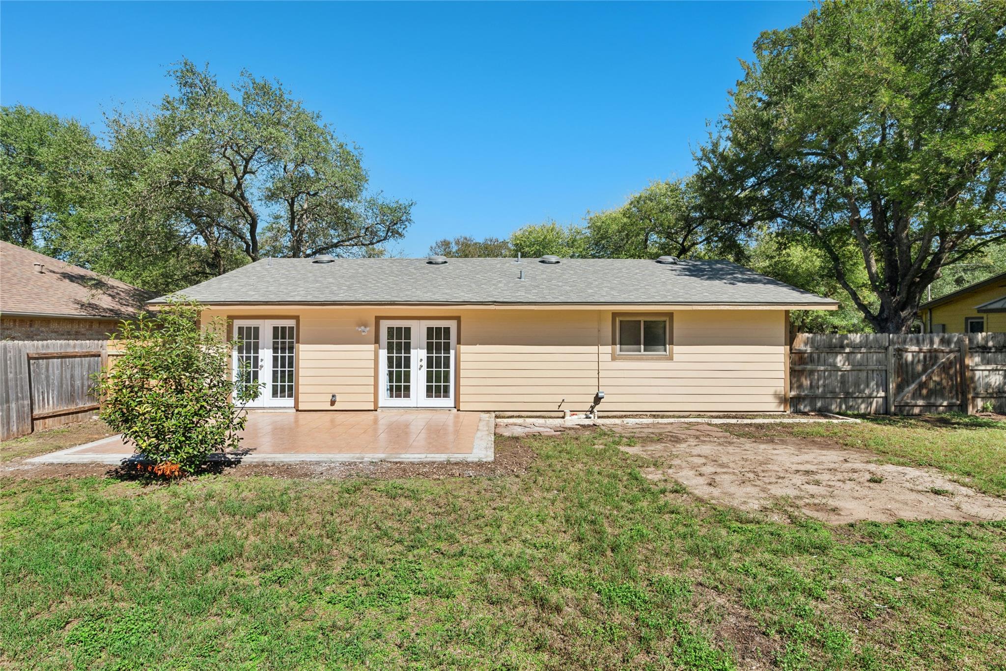 2307 W Riviera Dr Property Photo 26