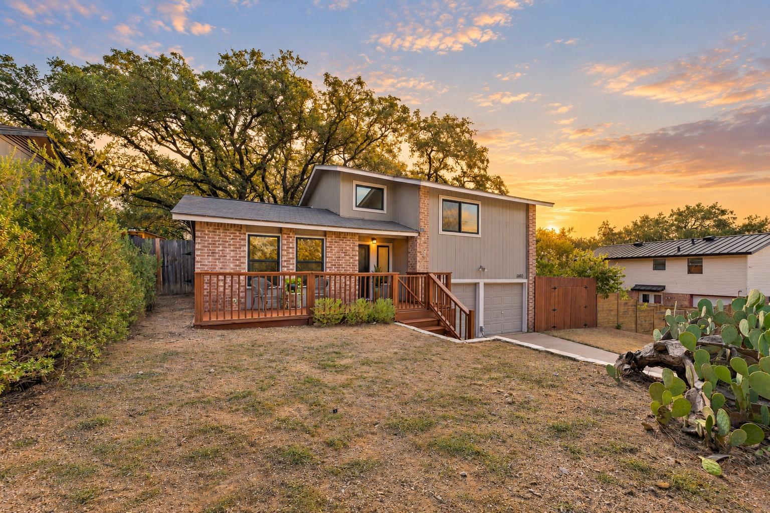 6603 Sunstrip Dr Property Photo 2
