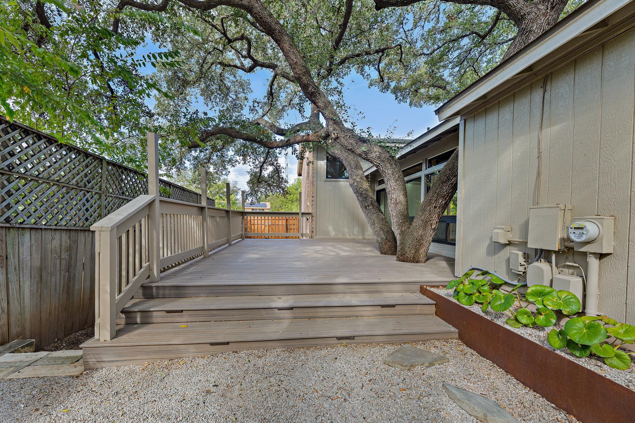 6603 Sunstrip Dr Property Photo 23