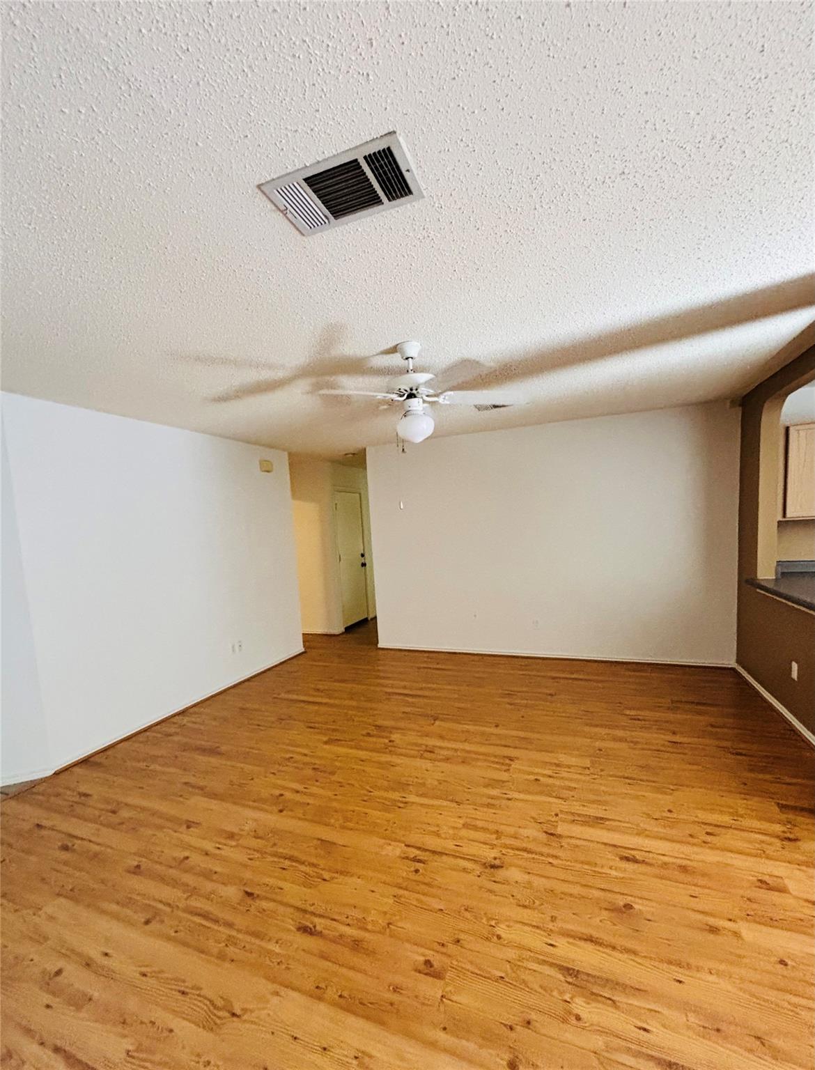 2508 Byfield Dr Property Photo 3