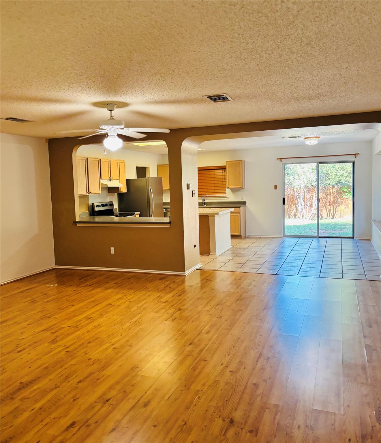 2508 Byfield Dr Property Photo 6