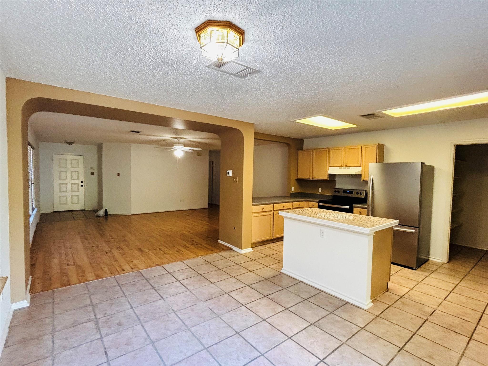 2508 Byfield Dr Property Photo 7