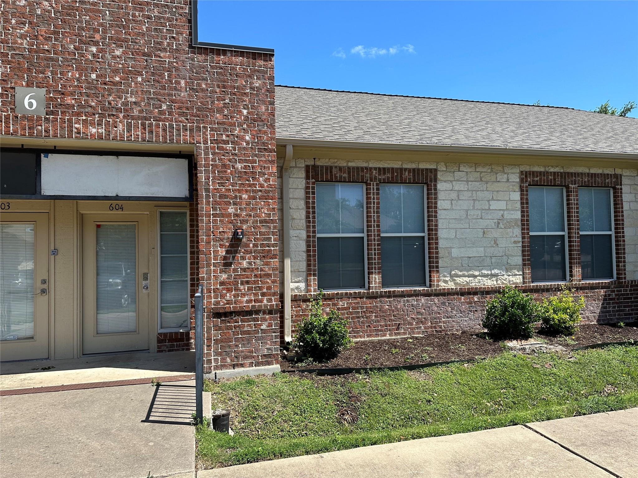 15901 Central Commerce Dr #604 Property Photo 1