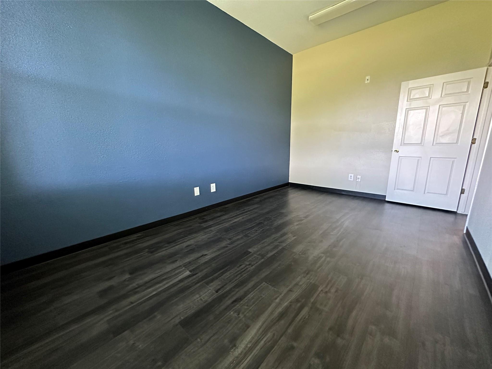 15901 Central Commerce Dr #604 Property Photo 8