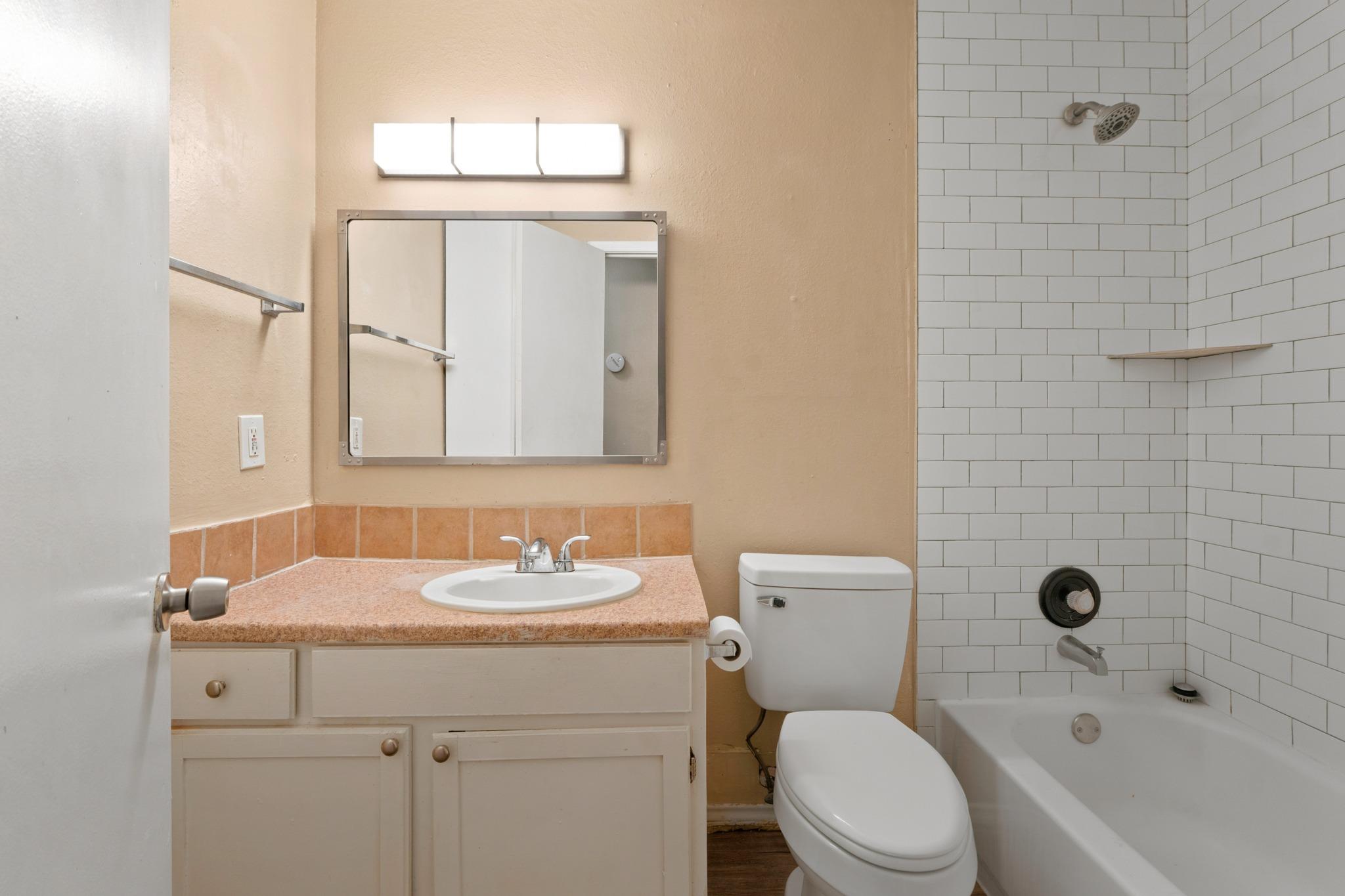 418 Linden St #b Property Photo 3