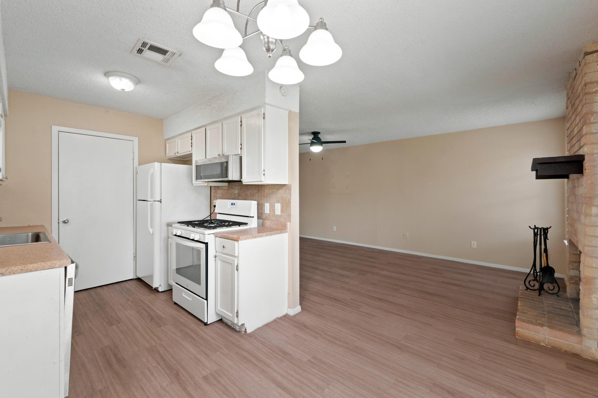 418 Linden St #b Property Photo 11