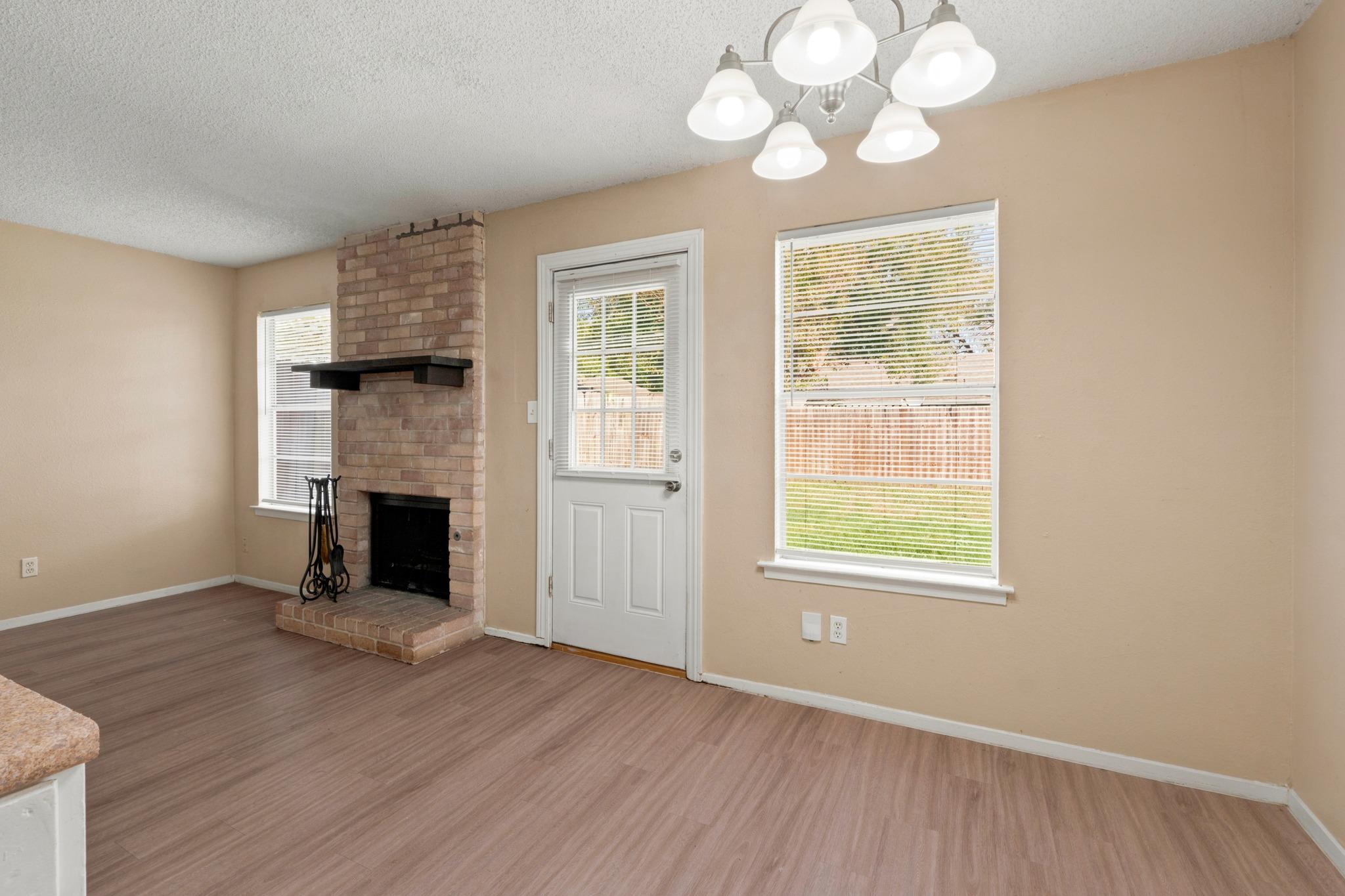 418 Linden St #b Property Photo 12