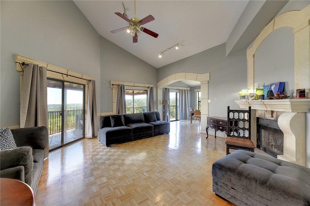 1712 Lakeshore Dr C Property Photo