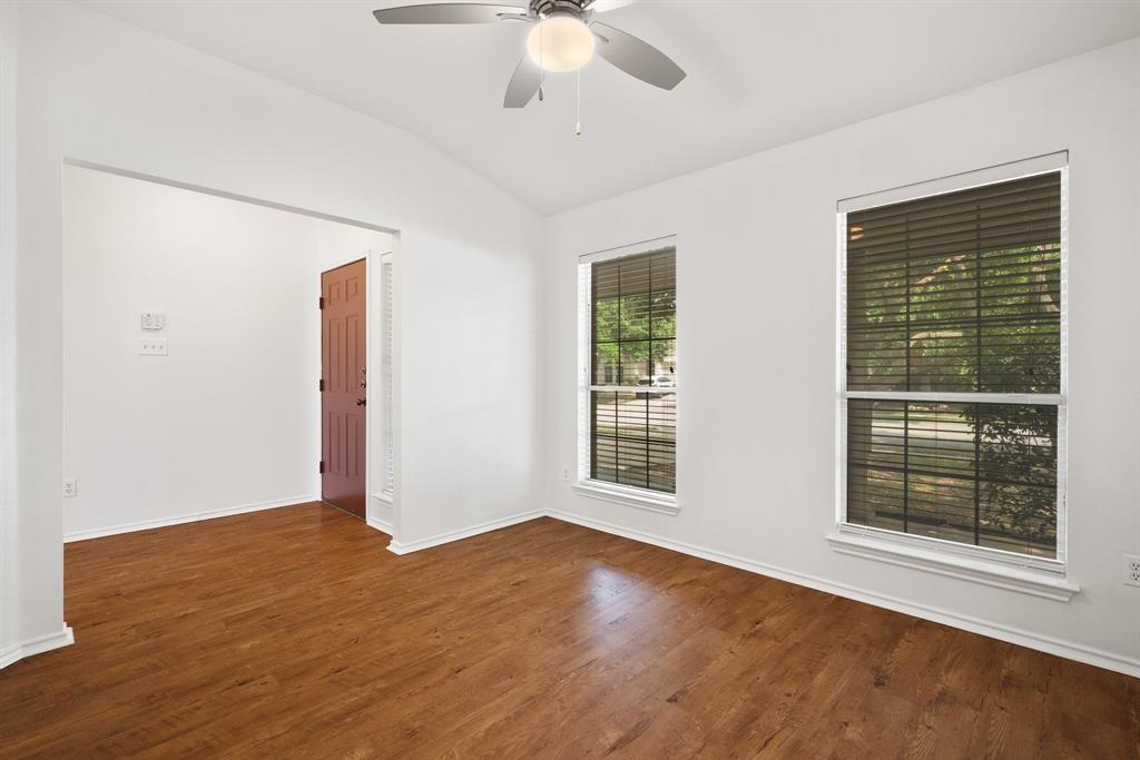 1416 Fort Lloyd Pl Property Photo 3