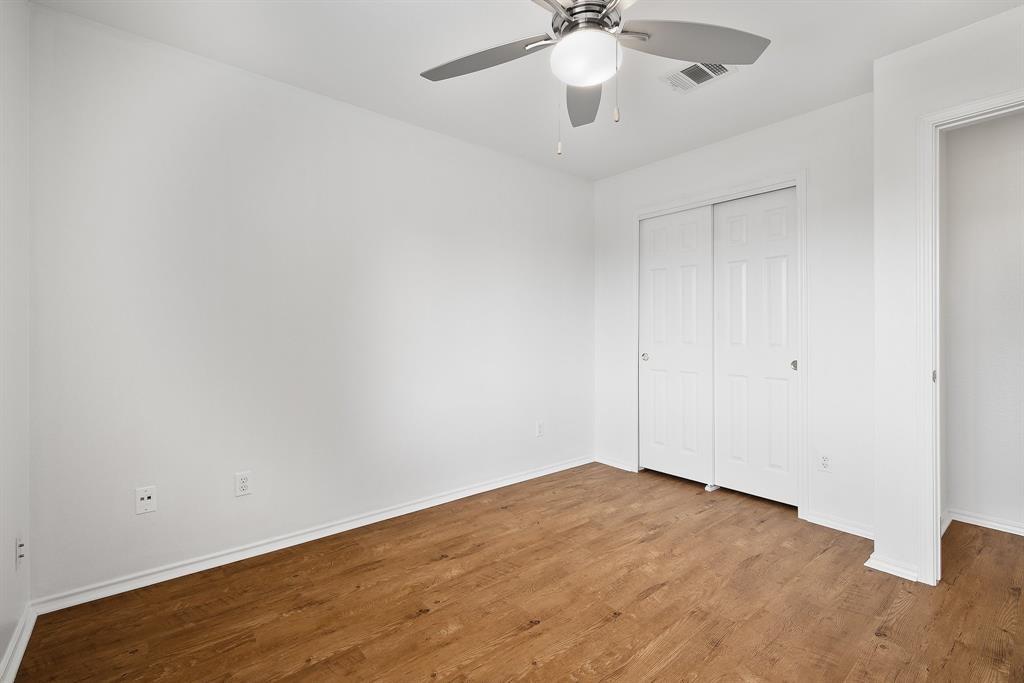 1416 Fort Lloyd Pl Property Photo 8