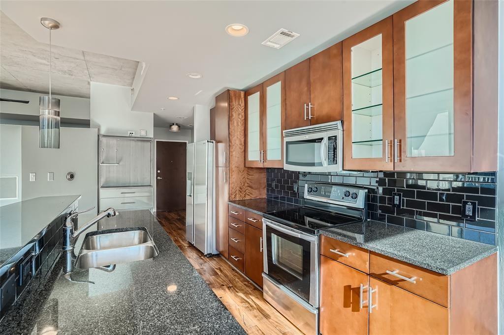 360 Nueces St #3501 Property Photo 17