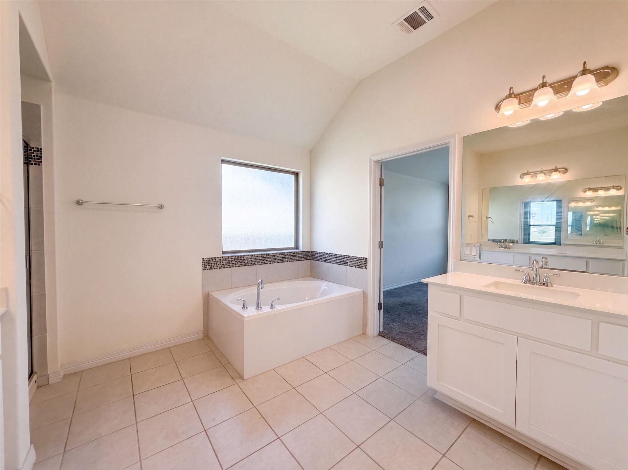 4437 Shady Hill Ln Property Photo 15