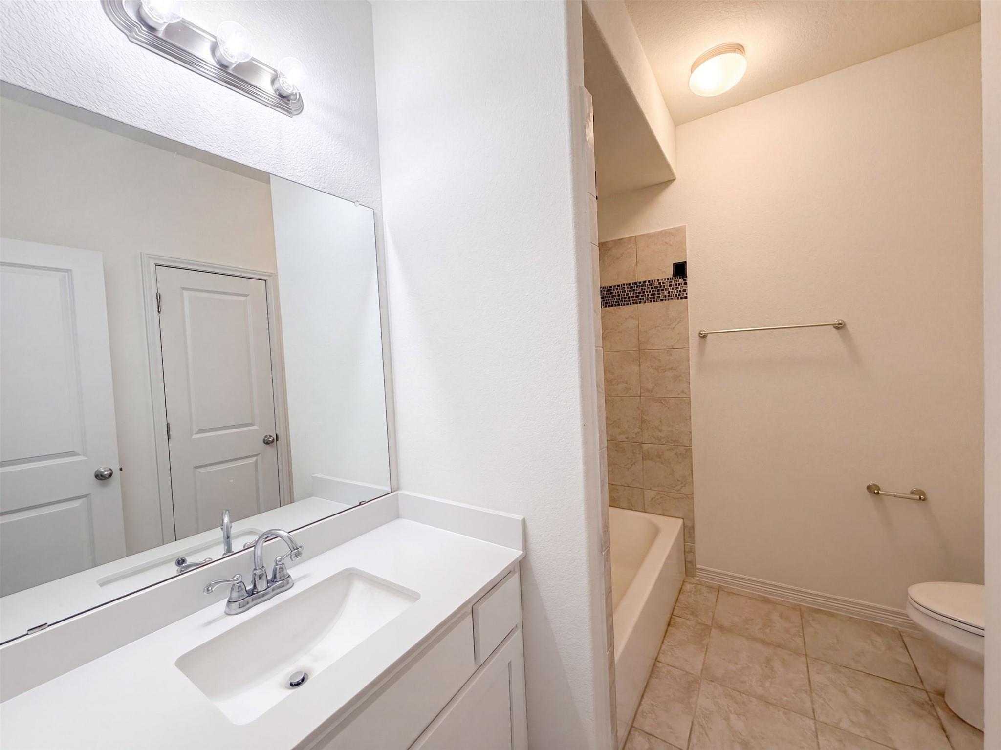 4437 Shady Hill Ln Property Photo 18