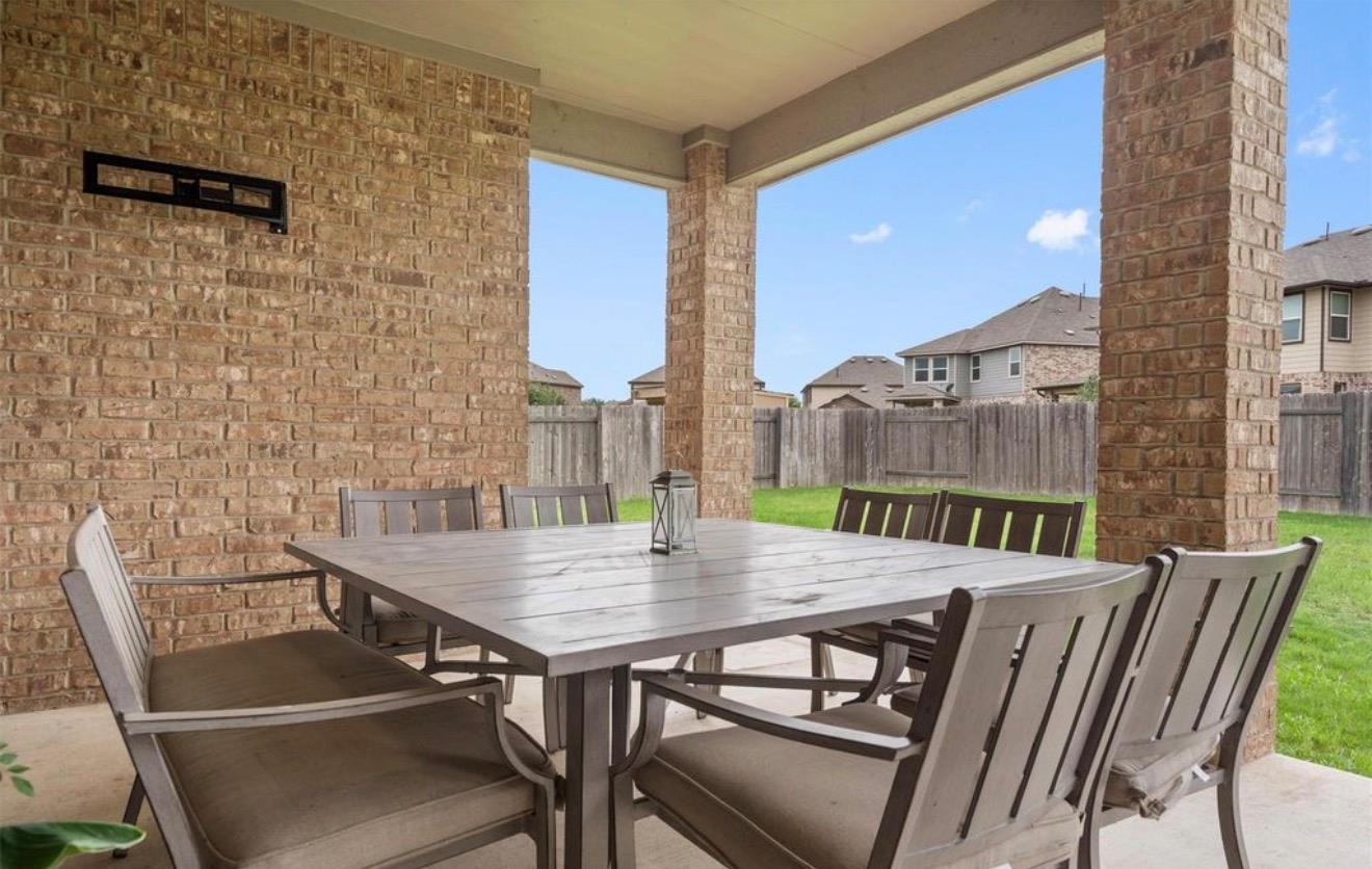 1201 Euless Ln Property Photo 22