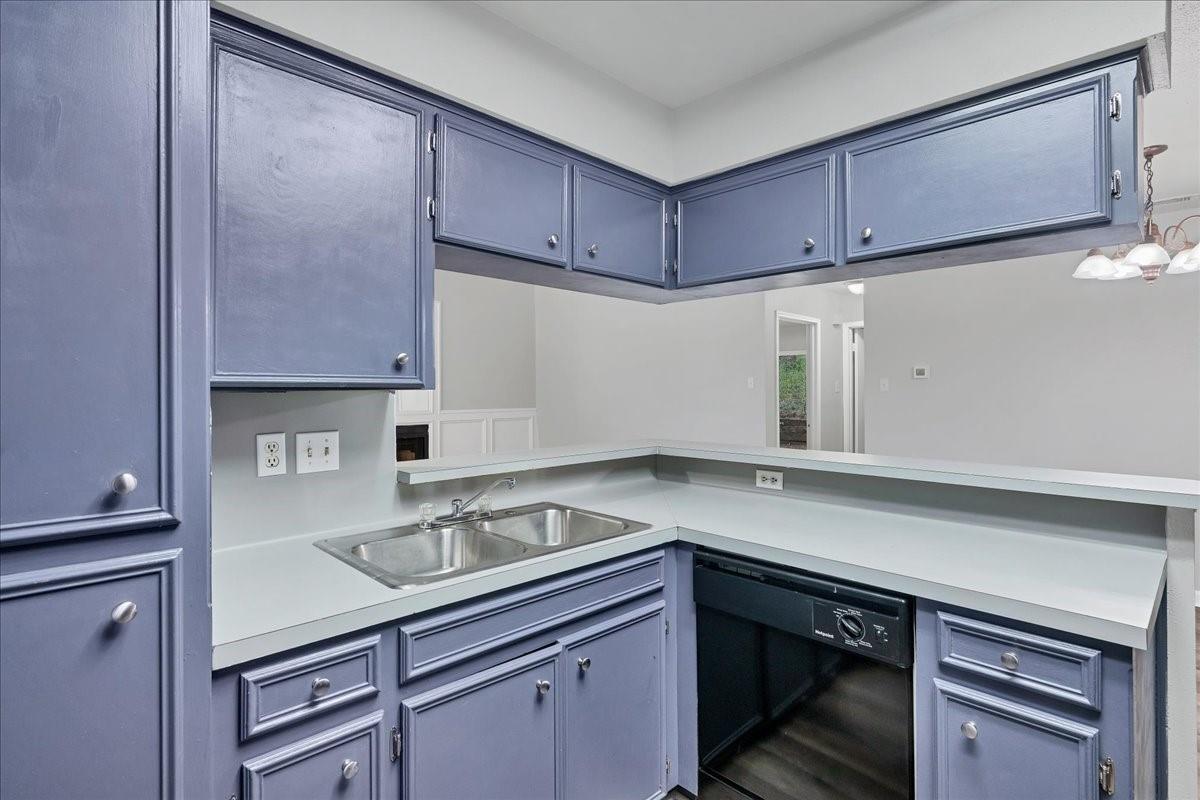 381 Fantail Loop #a Property Photo 12