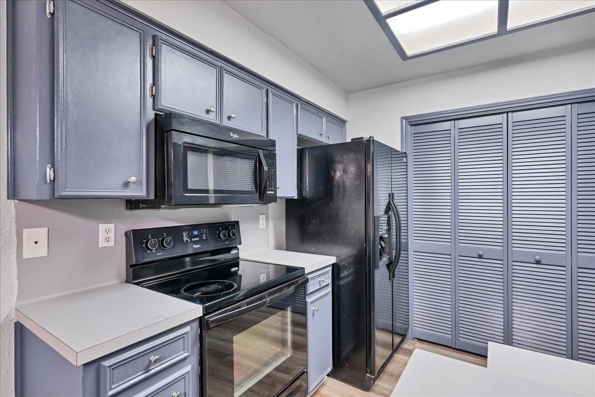 381 Fantail Loop #a Property Photo 13