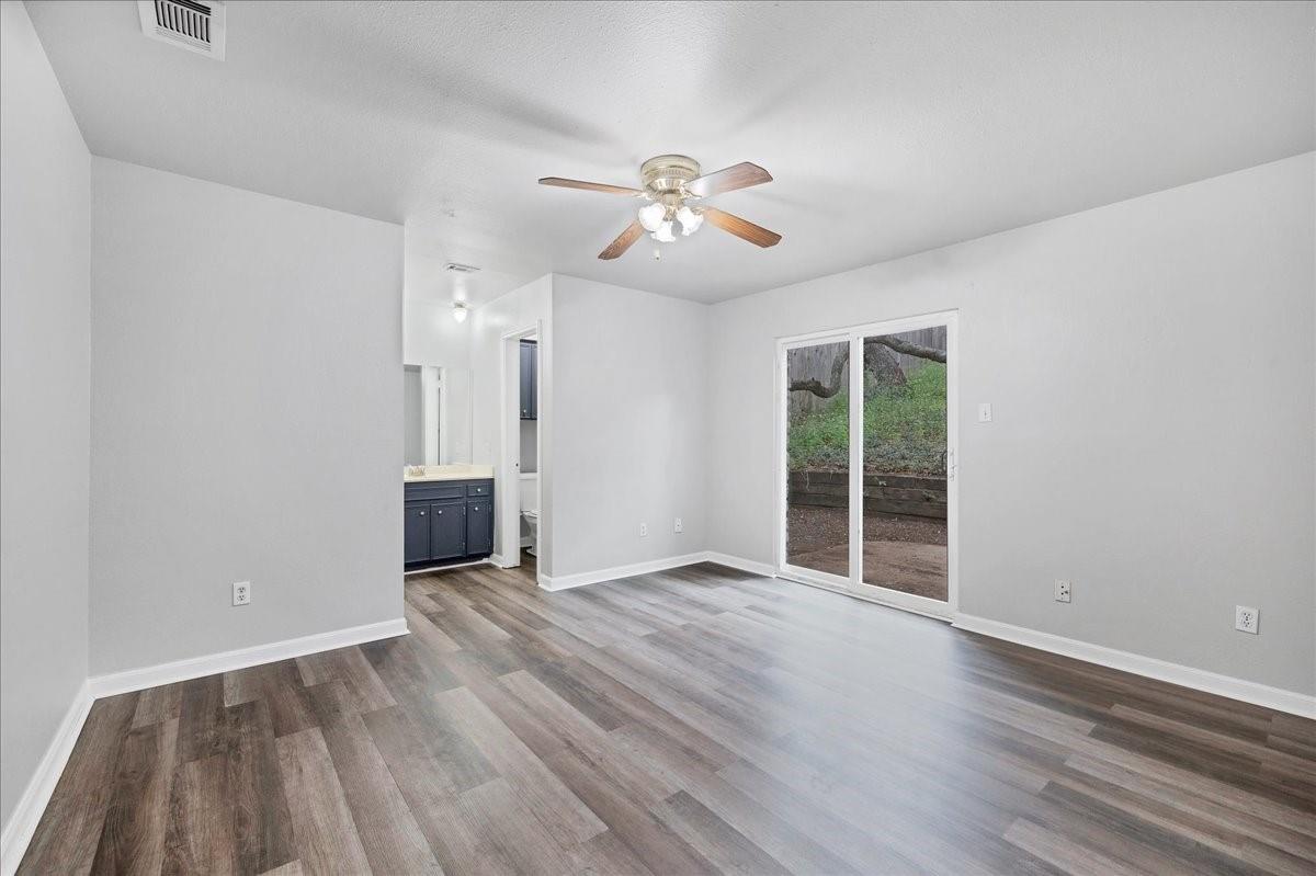 381 Fantail Loop #a Property Photo 16