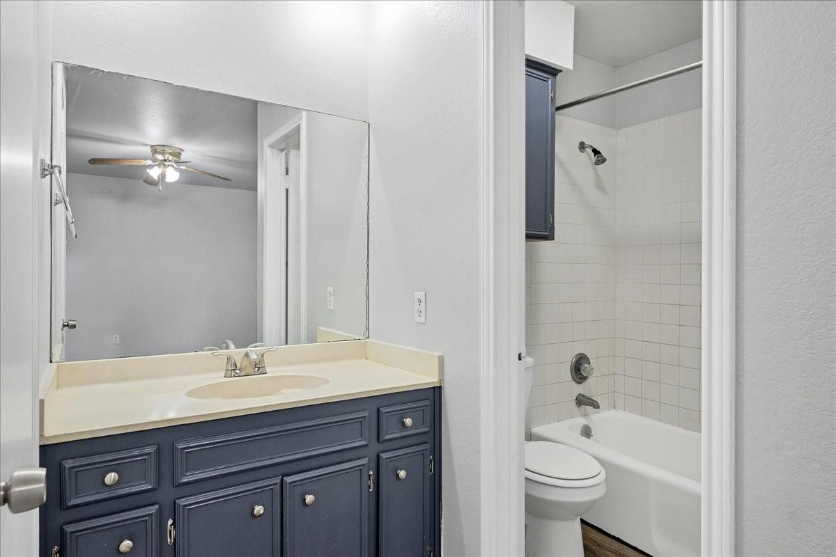 381 Fantail Loop #a Property Photo 19