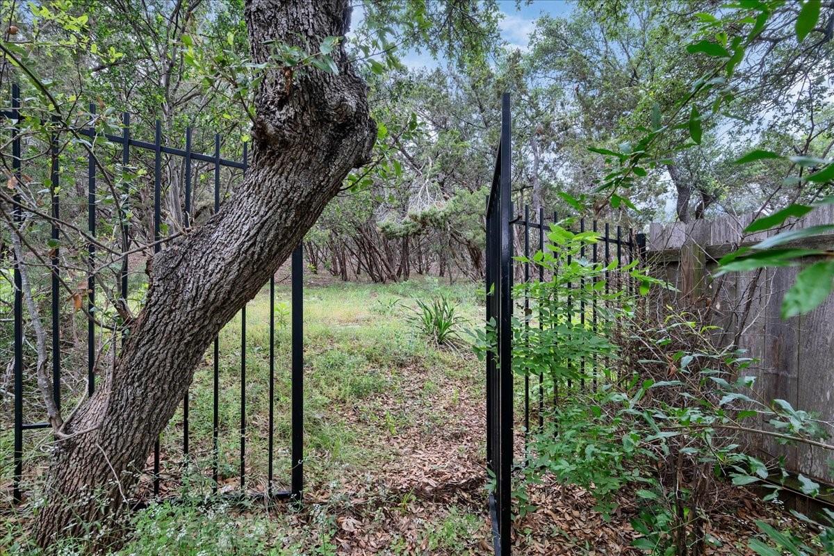 381 Fantail Loop #a Property Photo 29