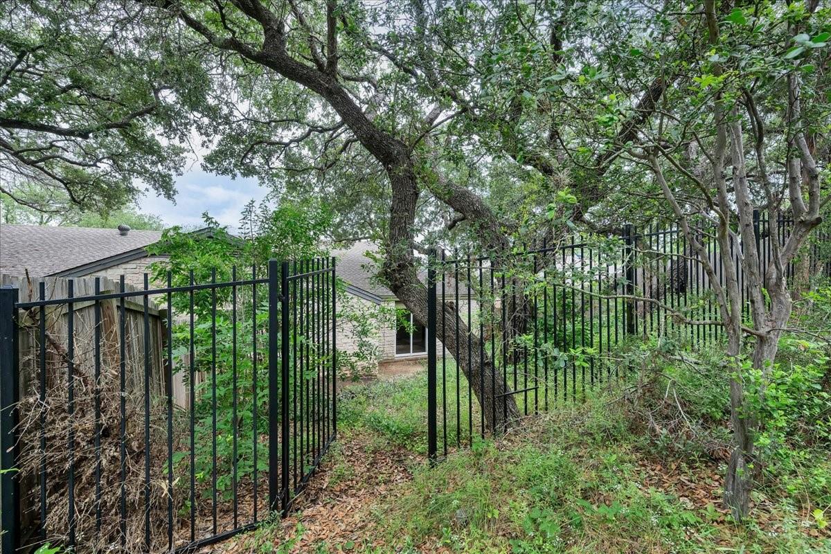 381 Fantail Loop #a Property Photo 30