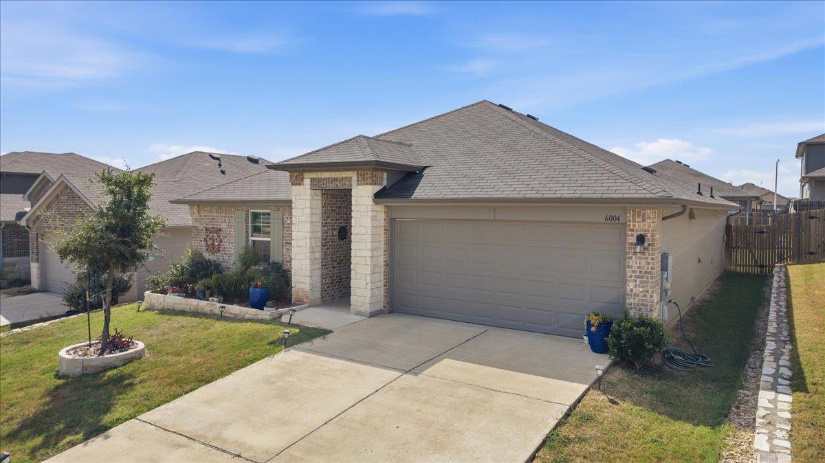 6004 Brocade Dr Property Photo 2