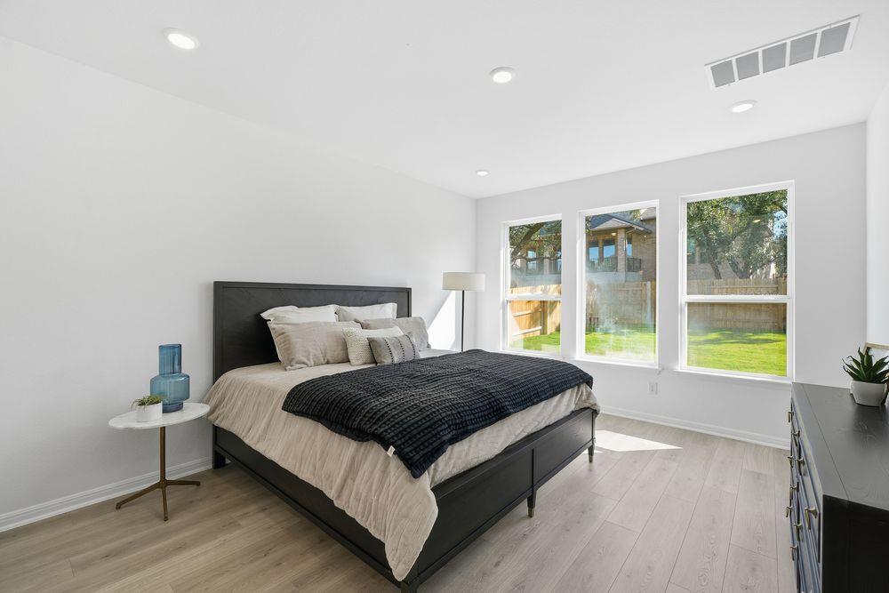 1800 Plum Tree Way Property Photo 4