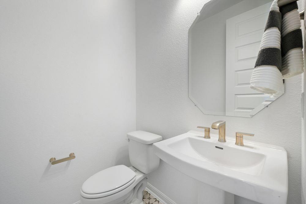 1800 Plum Tree Way Property Photo 8