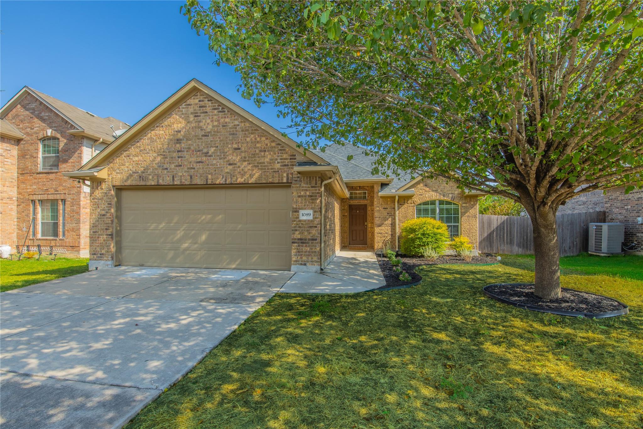 1089 Hot Spring Vly Property Photo 1