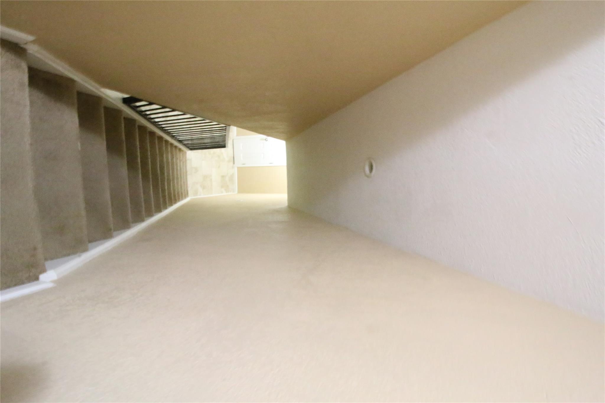 703 Castle Ridge Rd #b Property Photo 5