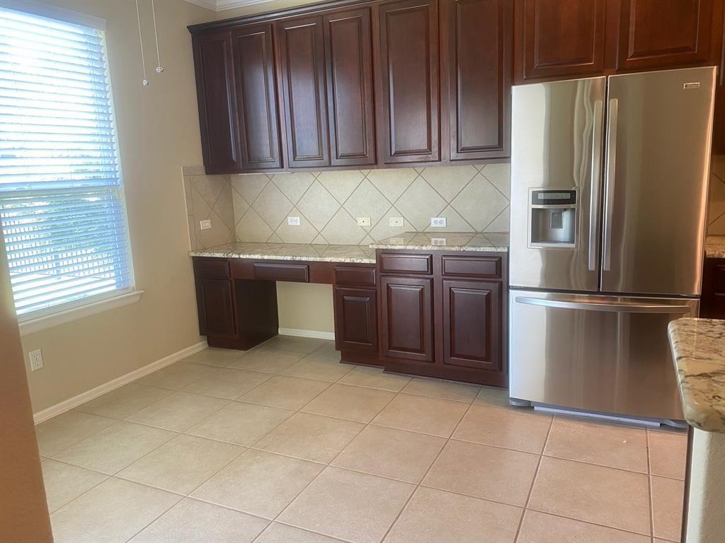 721 Independence Creek Ln Property Photo 7