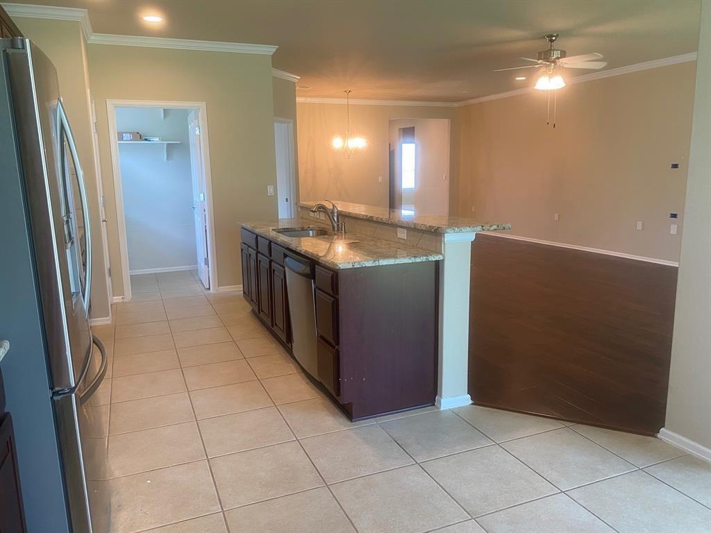 721 Independence Creek Ln Property Photo 8